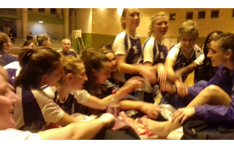 Equipe Seniors F 2 : une équipe solidaire !